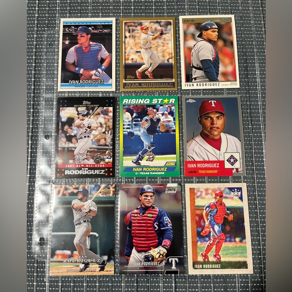 ⚾️ Ivan Rodriguiz MLB Baseball Trading Cards,  Collection of 9